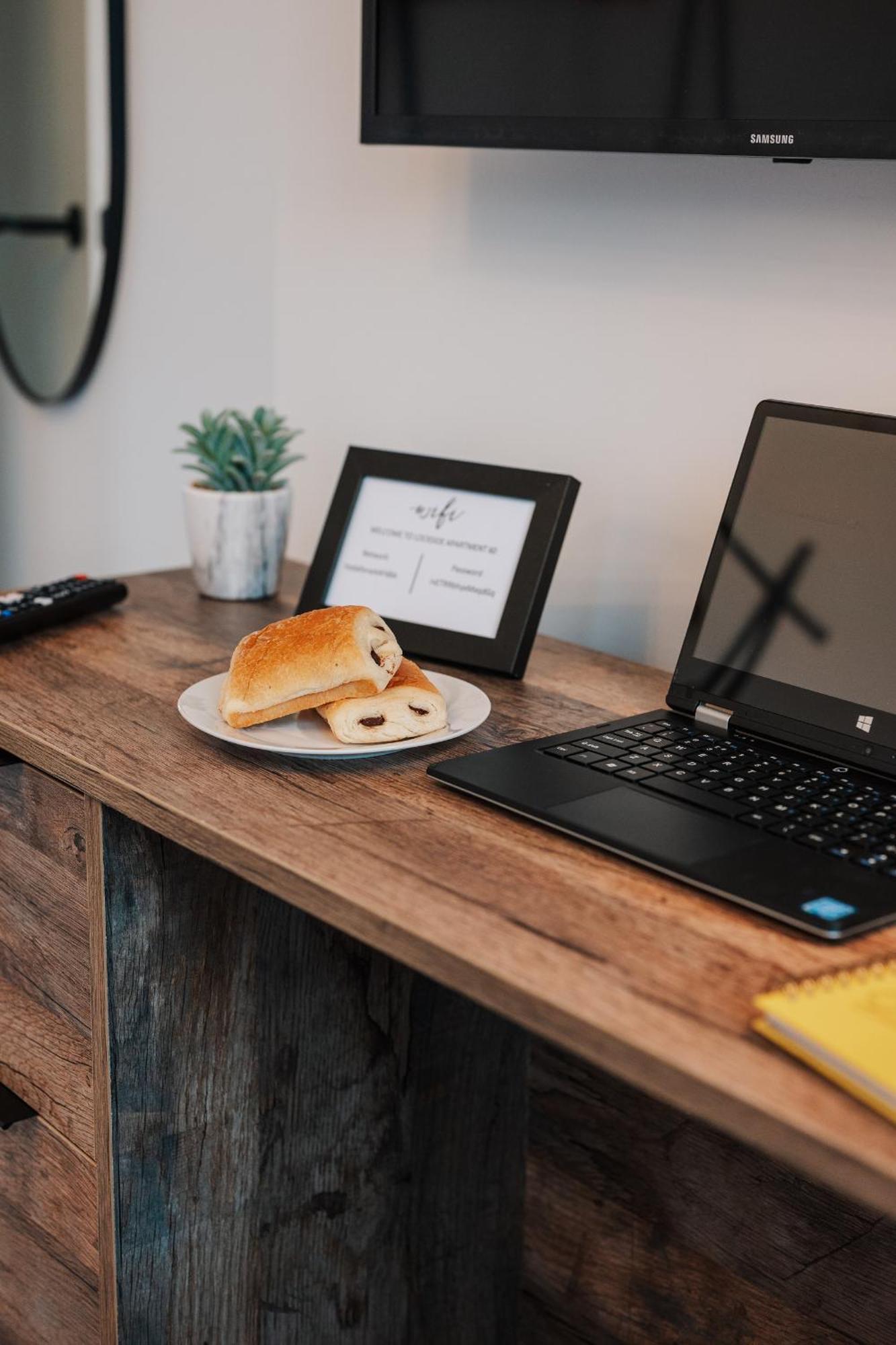 Luxury & Canal View Stylish Pad, Family, Contractors, Fast Wifi Apartamento Birmingam